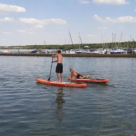 Lagrette Am Hainer Tatil Evi Neukieritzsch